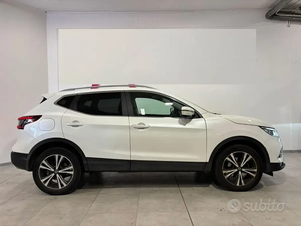 Usata Nissan Qashqai N-Connecta 116 CV (85 kW) 2021 Bianco SUV