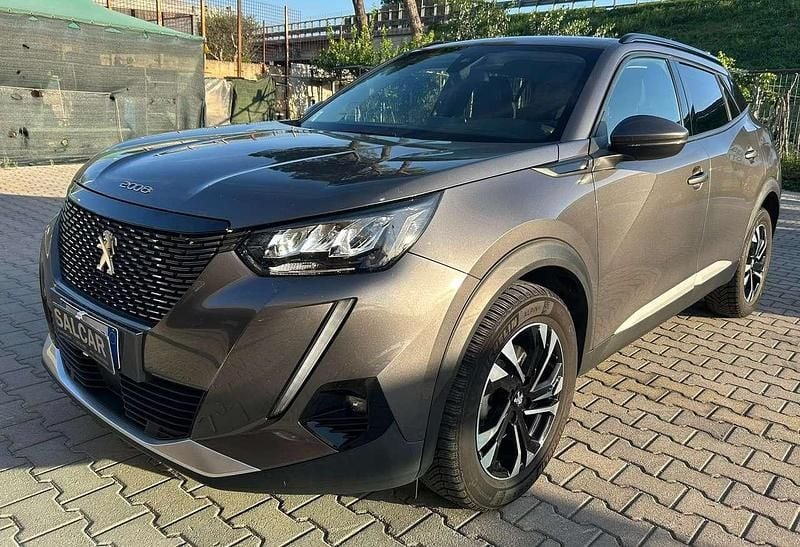 Grigio Usata 2020 Peugeot 2008 Allure SUV | 17.900 € (Buon prezzo) - Immagine 1/4