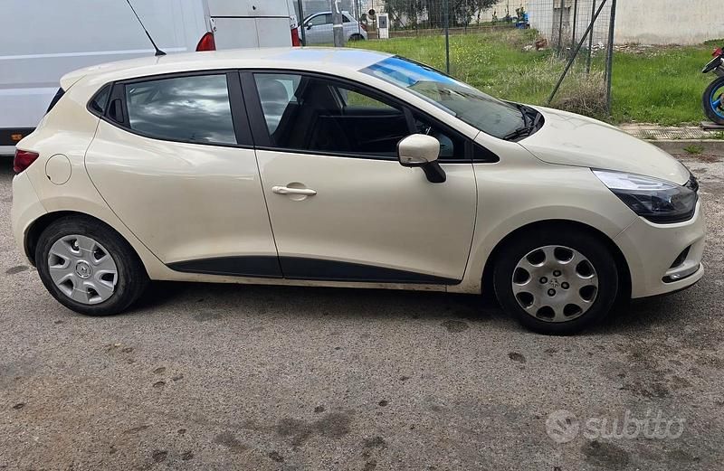Usata Renault Clio IV 75 CV (55 kW) 2017 Utilitaria