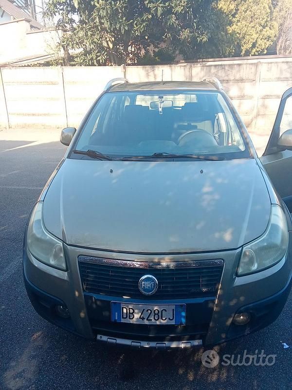 Usata Fiat Sedici 2005 Marrone SUV