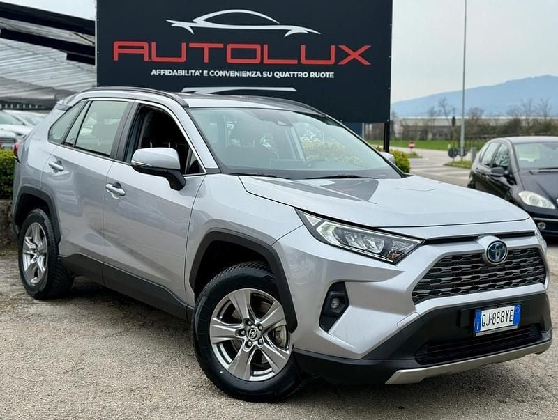 Usata Toyota RAV4 Hybrid Style 184 CV (135 kW) 2022 Grigio SUV