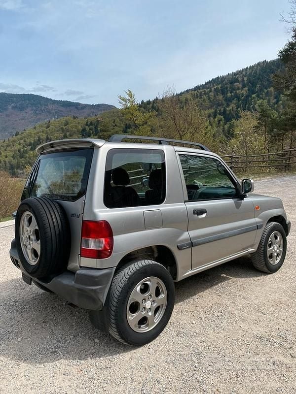 Usata Mitsubishi Pajero 2000 Grigio SUV