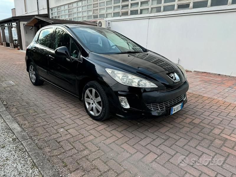 Usata Peugeot 308 110 CV (80 kW) 2009 Nero Utilitaria
