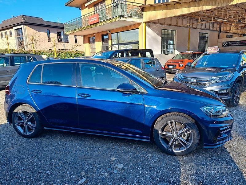 Usata VW Golf VII R-line 150 CV (110 kW) 2019 Blu Berlina