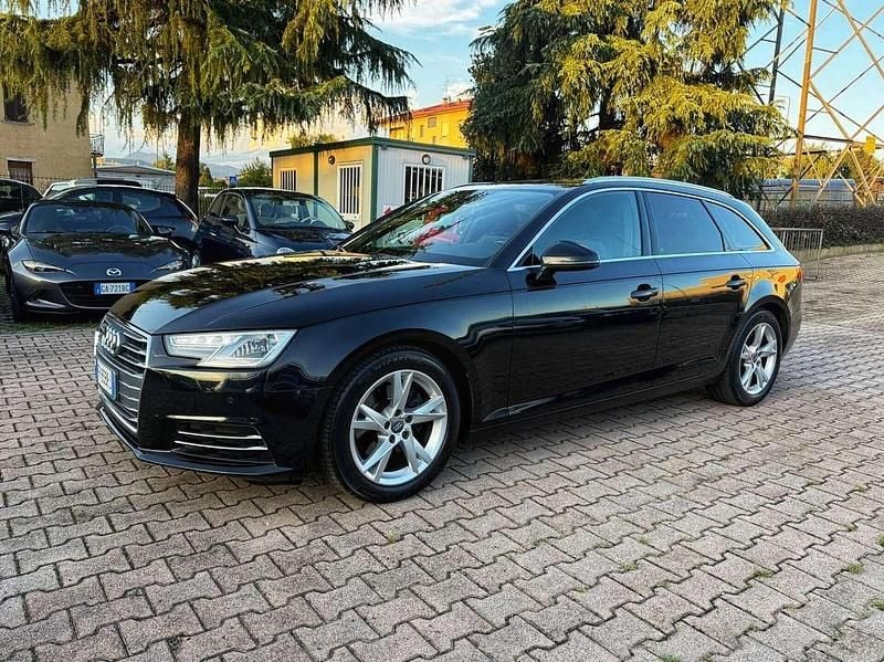 Nero Usata 2018 Audi A4 Tre volumi | 17.980 € (Buon prezzo) - Immagine 1/4