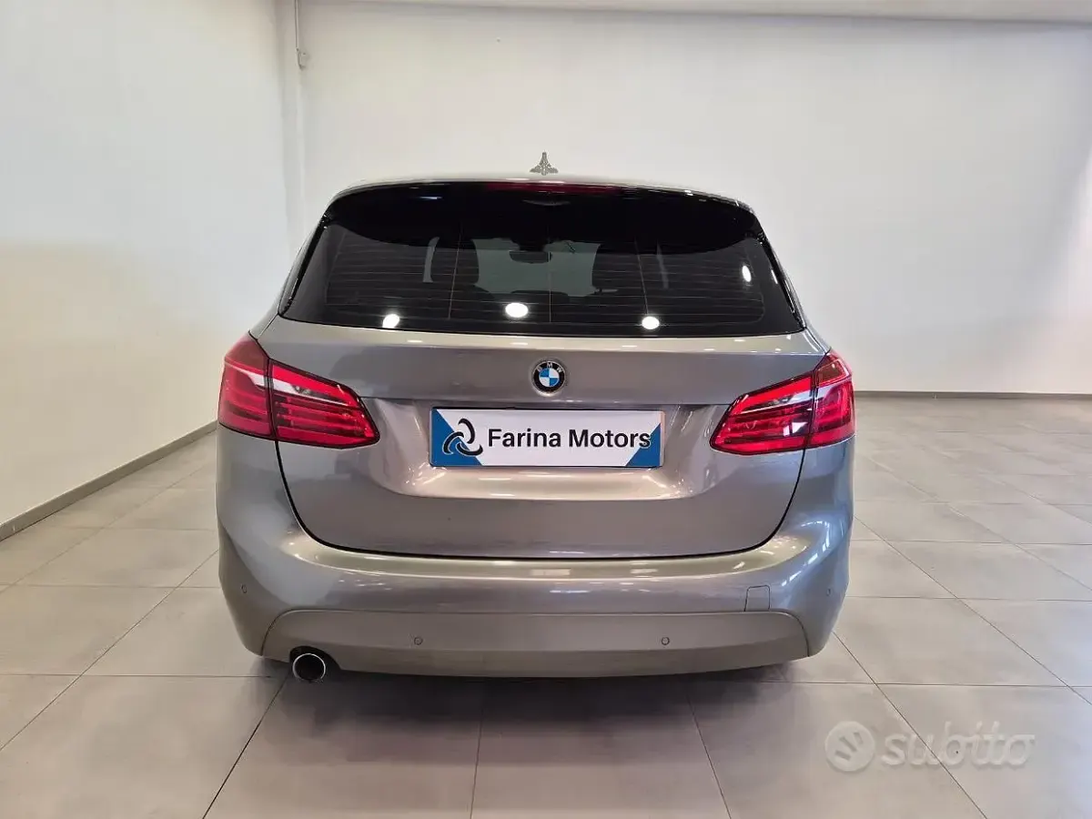 Usata BMW 216 Active Tourer Sport Line 116 CV (85 kW) 2016 Marrone Monovolume