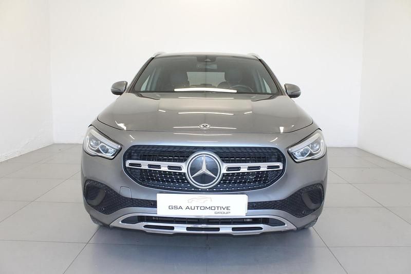 Usata Mercedes GLA200 150 CV (110 kW) 2021 Giallo SUV