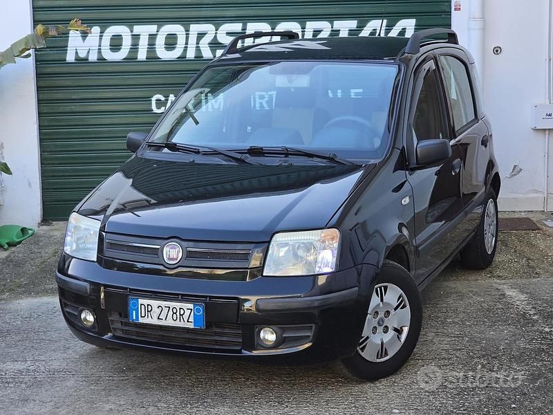 Nero Usata 2008 Fiat Panda Tre volumi | 3500 € (Buon prezzo) - Immagine 1/4