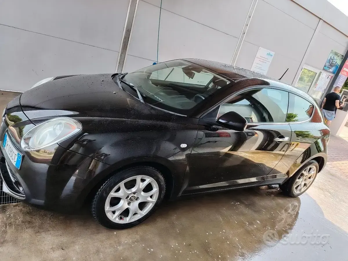 Usata Alfa Romeo MiTo 95 CV (69 kW) 2013 Nero Utilitaria