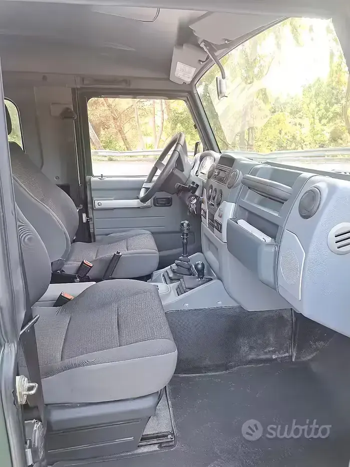 Usata Iveco Massif 177 CV (130 kW) 2010 Verde SUV