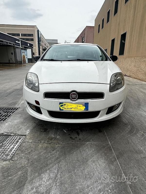 Usata Fiat Bravo 120 CV (88 kW) 2014 Bianco Utilitaria