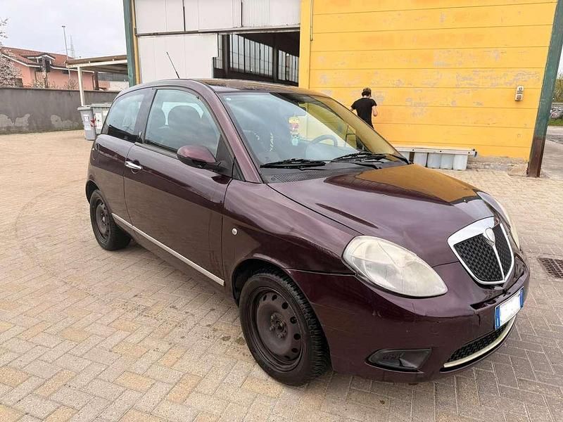 Usata Lancia Ypsilon 60 CV (44 kW) 2007 Utilitaria