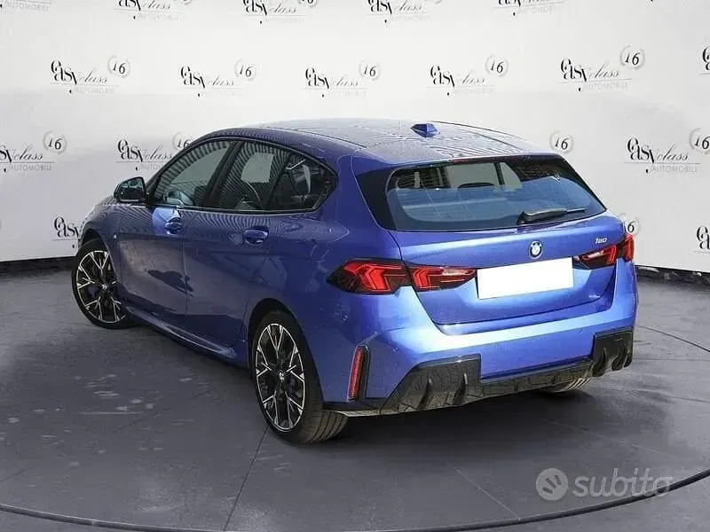 Usata BMW 120 M Sport 170 CV (125 kW) 2025 Blu/azzurro Utilitaria