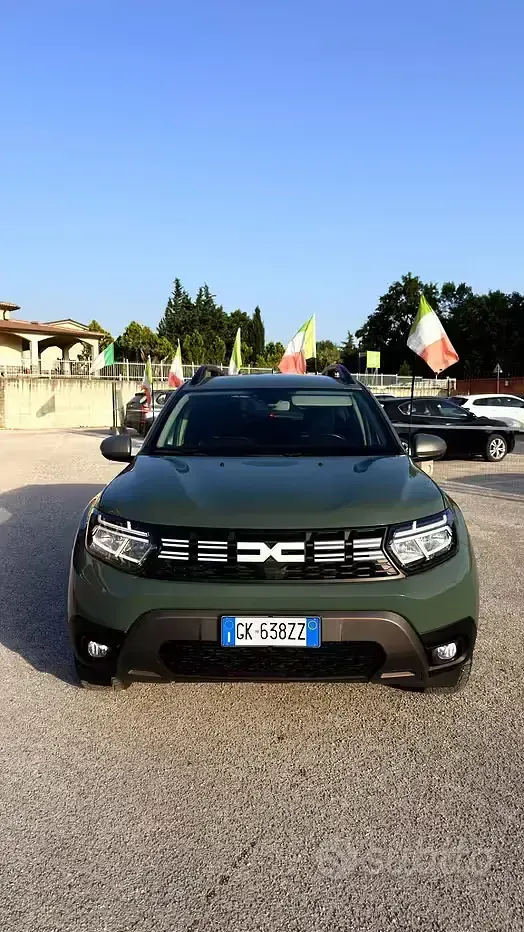 Usata Dacia Duster Journey 116 CV (85 kW) 2023 Verde SUV