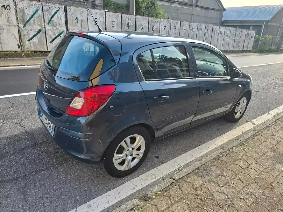Usata Opel Corsa Club 80 CV (58 kW) 2009 Blu Utilitaria