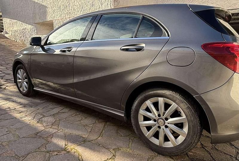 Usata Mercedes A160 SE 82 CV (60 kW) 2017 Monovolume