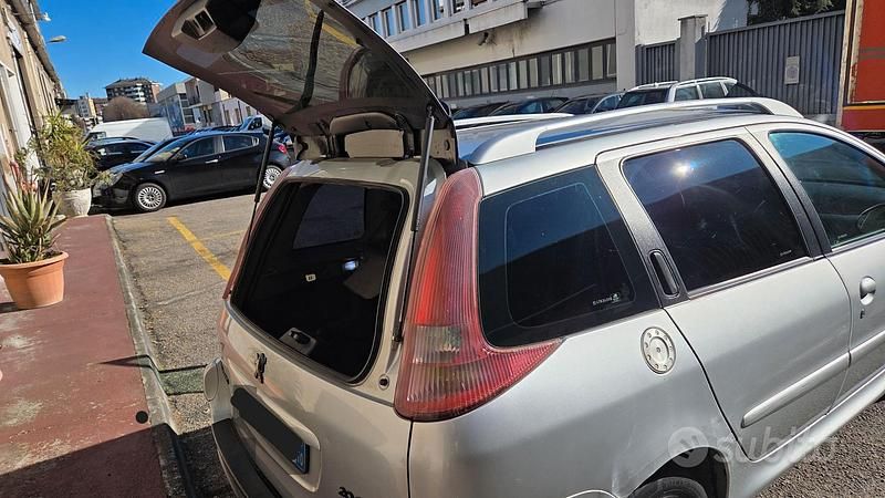 Usata Peugeot 206 2007 Grigio Station wagon
