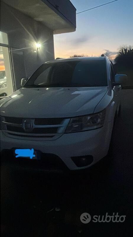 Usata Fiat Freemont Lounge 170 CV (125 kW) 2012 Bianco SUV