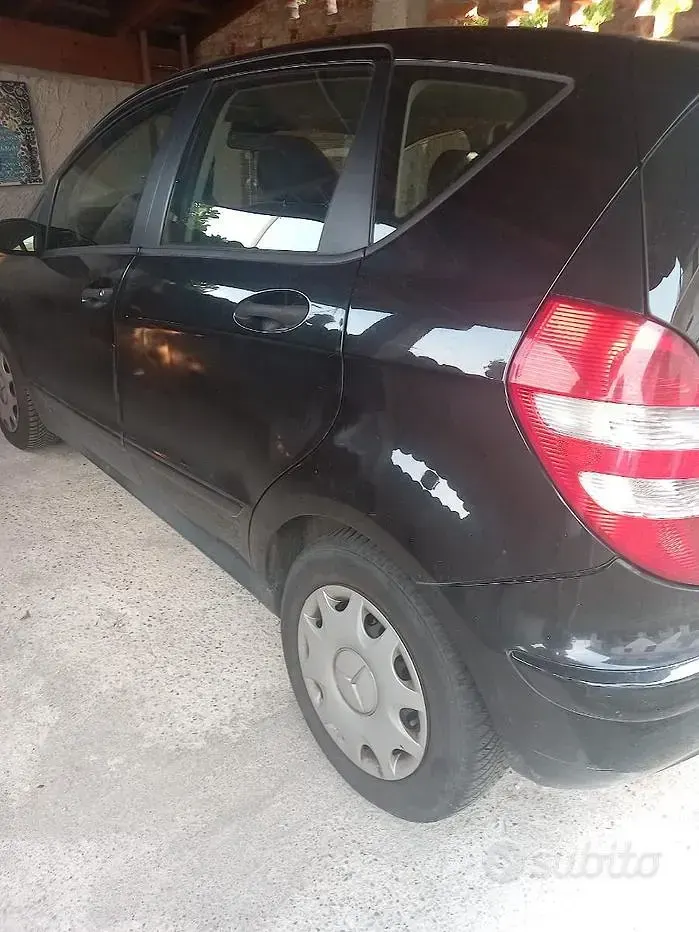 Usata Mercedes A150 95 CV (69 kW) 2008 Nero Utilitaria