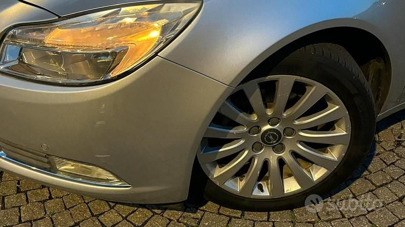 Usata Opel Insignia Cosmo 131 CV (96 kW) 2009 Grigio Station wagon