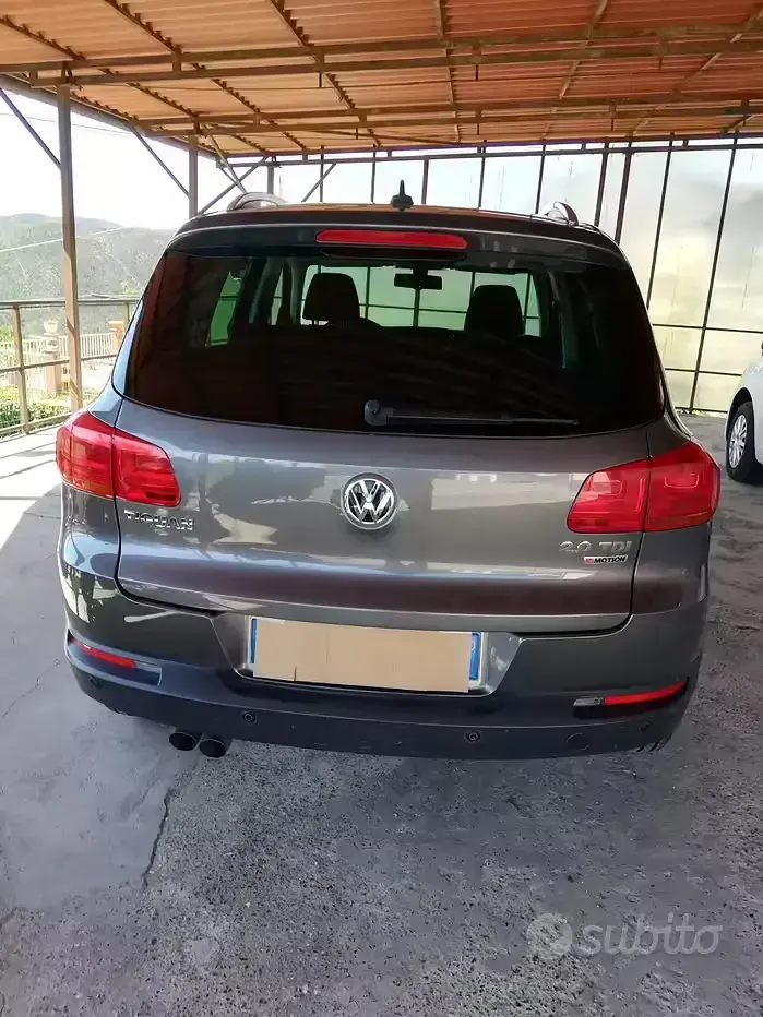 Usata VW Tiguan 140 CV (102 kW) 2016 Grigio SUV