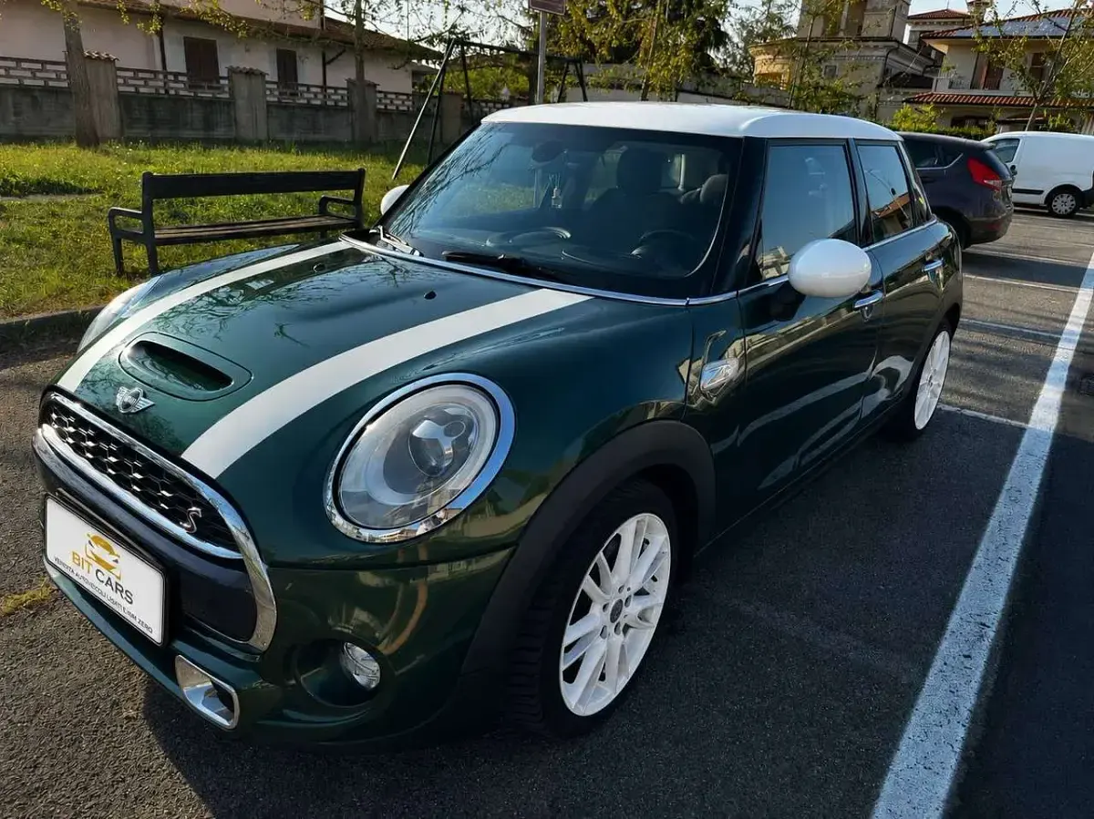 Usata Mini Cooper SD 170 CV (125 kW) 2014 Verde londra Utilitaria