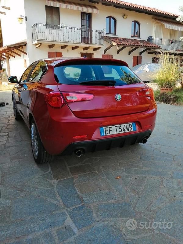 Usata Alfa Romeo Giulietta Quadrifoglio 2010 Rosso Utilitaria