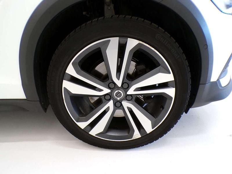 Usata Volvo V60 CC Ultimate 197 CV (144 kW) 2023 Bianco metallizzato Station wagon
