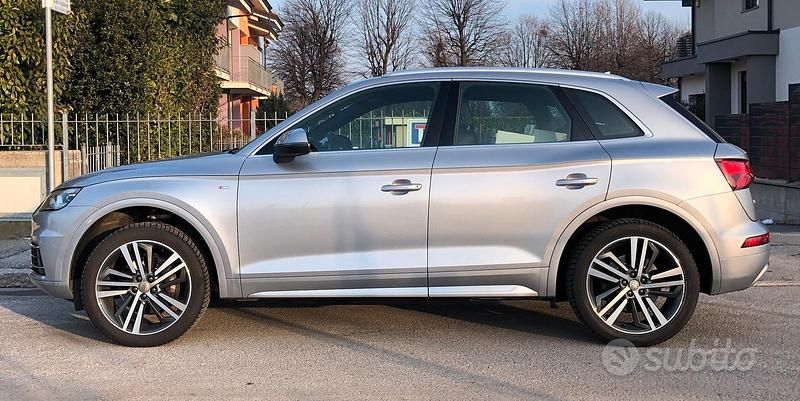 Usata Audi Q5 S-Line 2018 Grigio SUV