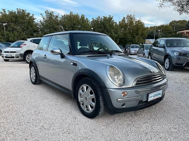 Usata Mini ONE 88 CV (64 kW) 2006 Grigio Utilitaria