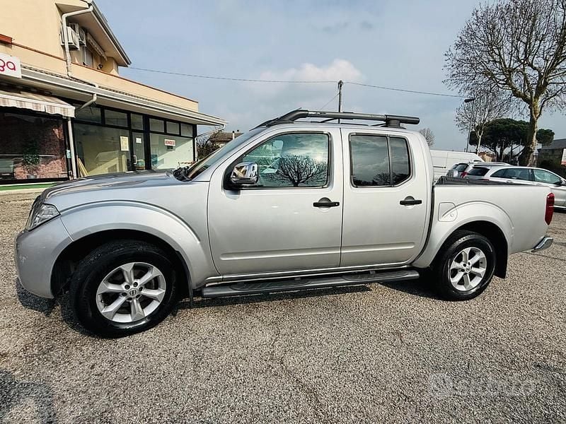 Usata Nissan Navara XE 190 CV (139 kW) 2012 Grigio Pick-up