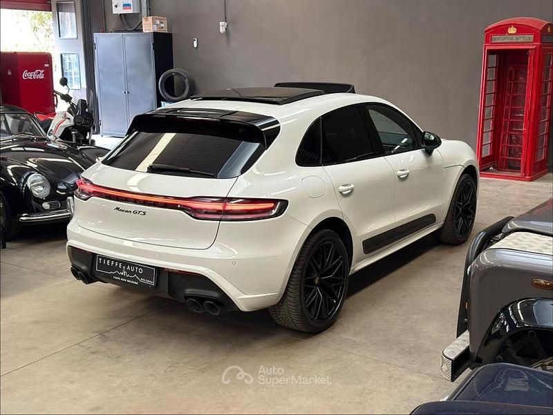 Usata Porsche Macan 441 CV (324 kW) 2021 Bianco pastello SUV
