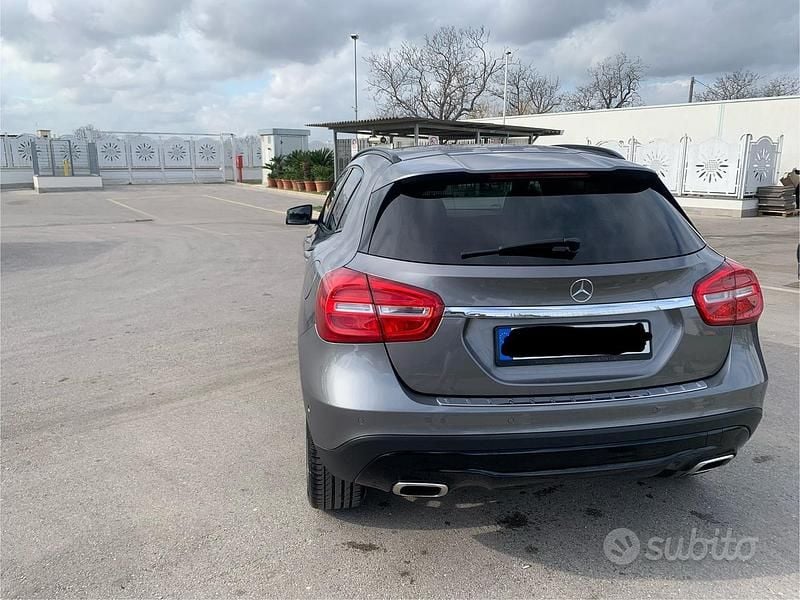 Usata Mercedes GLA200 136 CV (100 kW) 2015 SUV