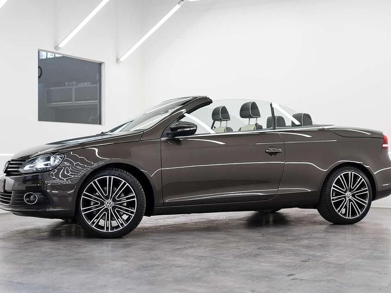 Begagnad VW Eos Exclusive 211 HK (155 kW) 2011 Brun Cab