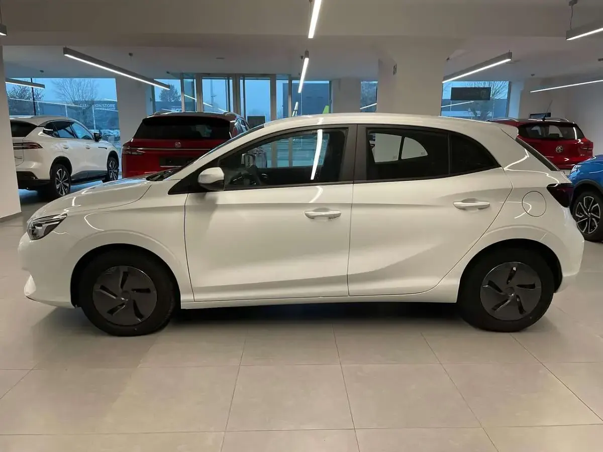 Nuova MG MG3 116 CV (85 kW) 2026 Dover white Utilitaria