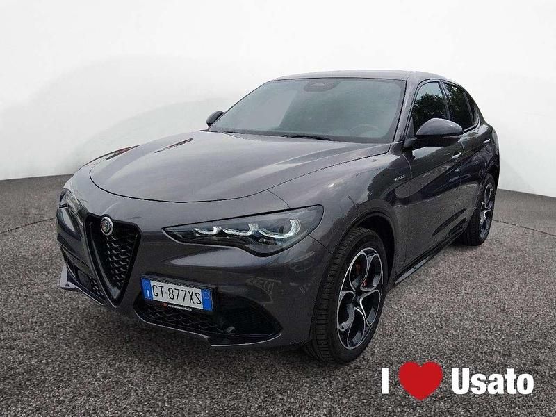 Grigio Usata 2024 Alfa Romeo Stelvio Veloce SUV | 42.900 € (Cara) - Immagine 1/4