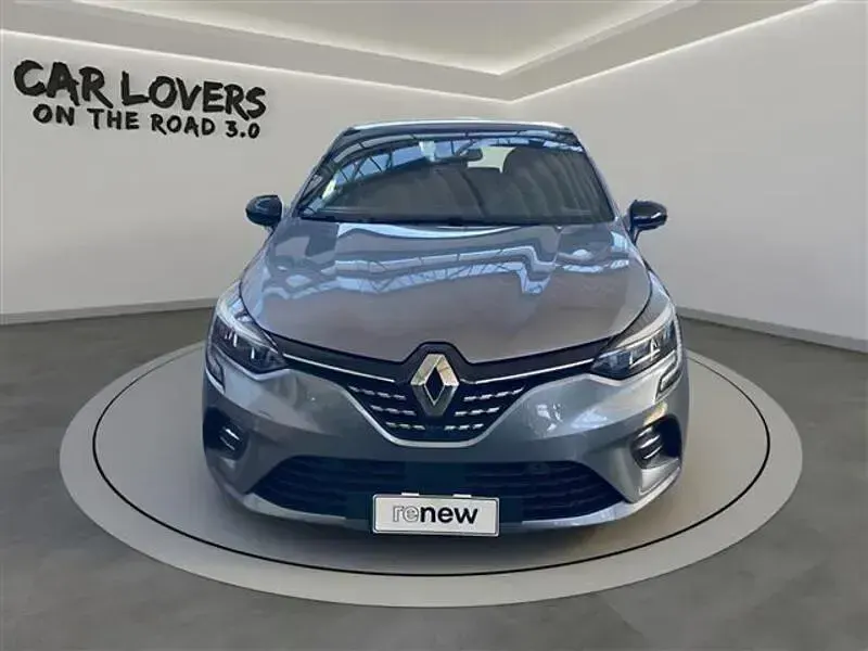 Usado Renault Clio V Techno 101 HP (74 kW) 2023 Cinzento Citadino