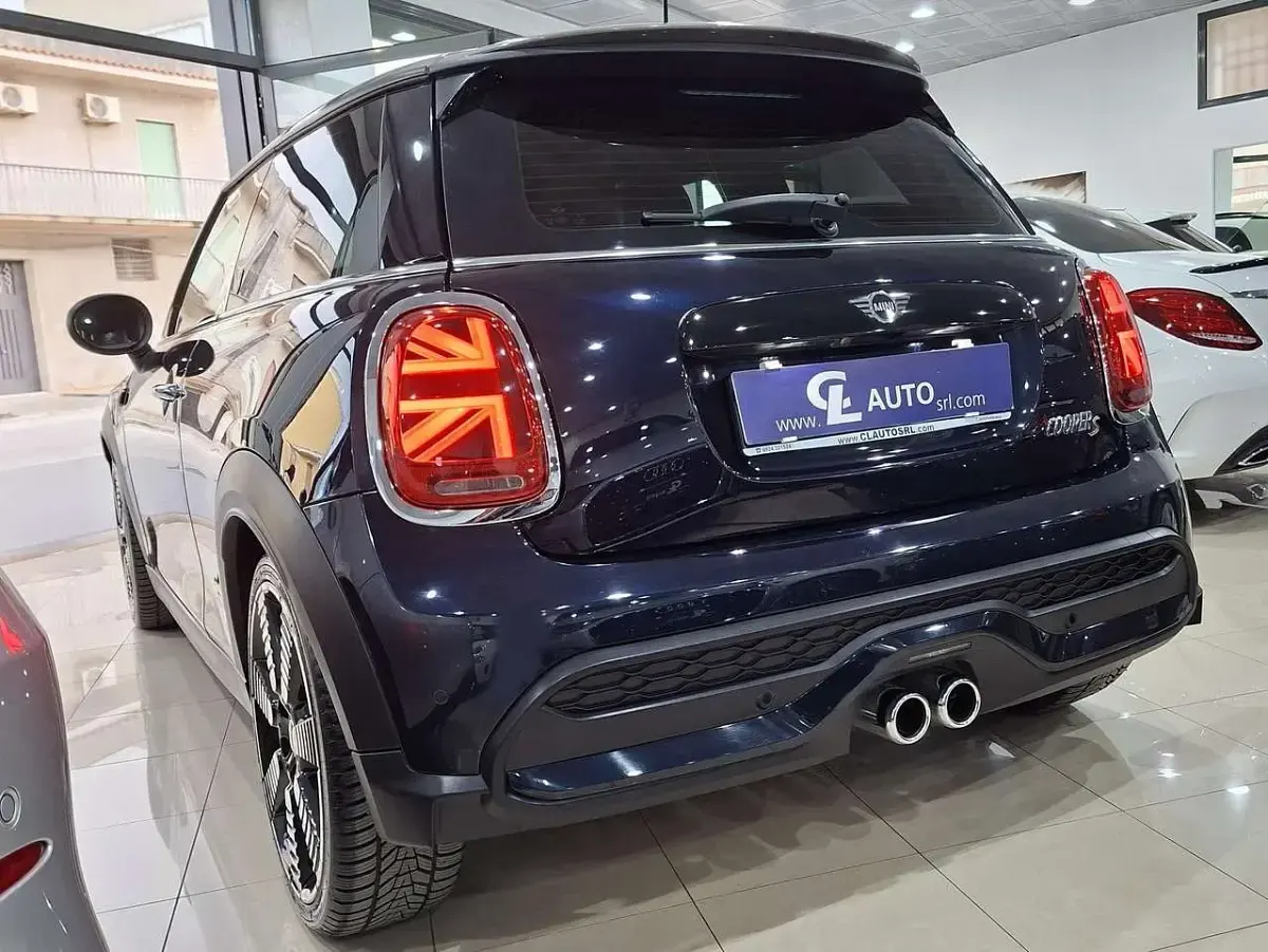 Usata Mini John Cooper Works 178 CV (130 kW) 2021 Enigmatic black metallic Utilitaria
