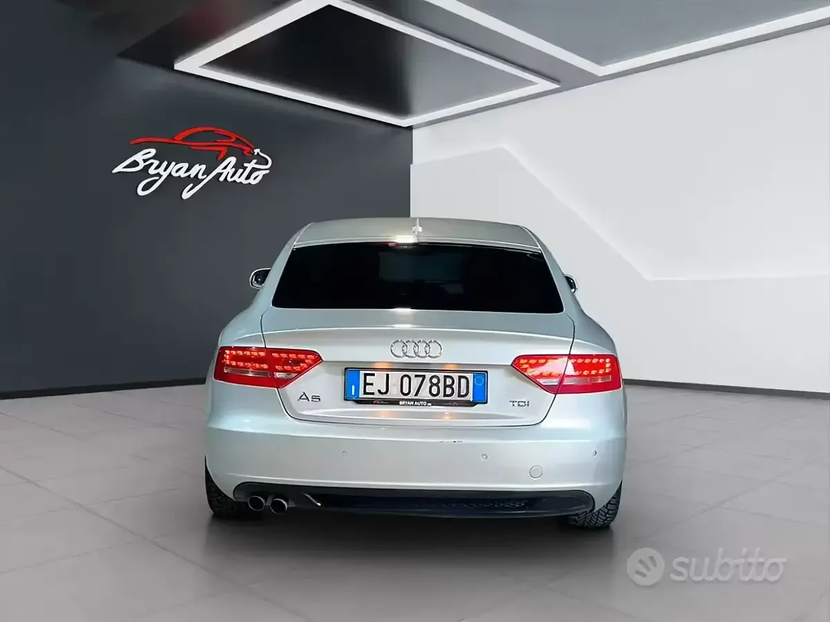 Usata Audi A5 Comfort 170 CV (125 kW) 2011 Grigio Coupé