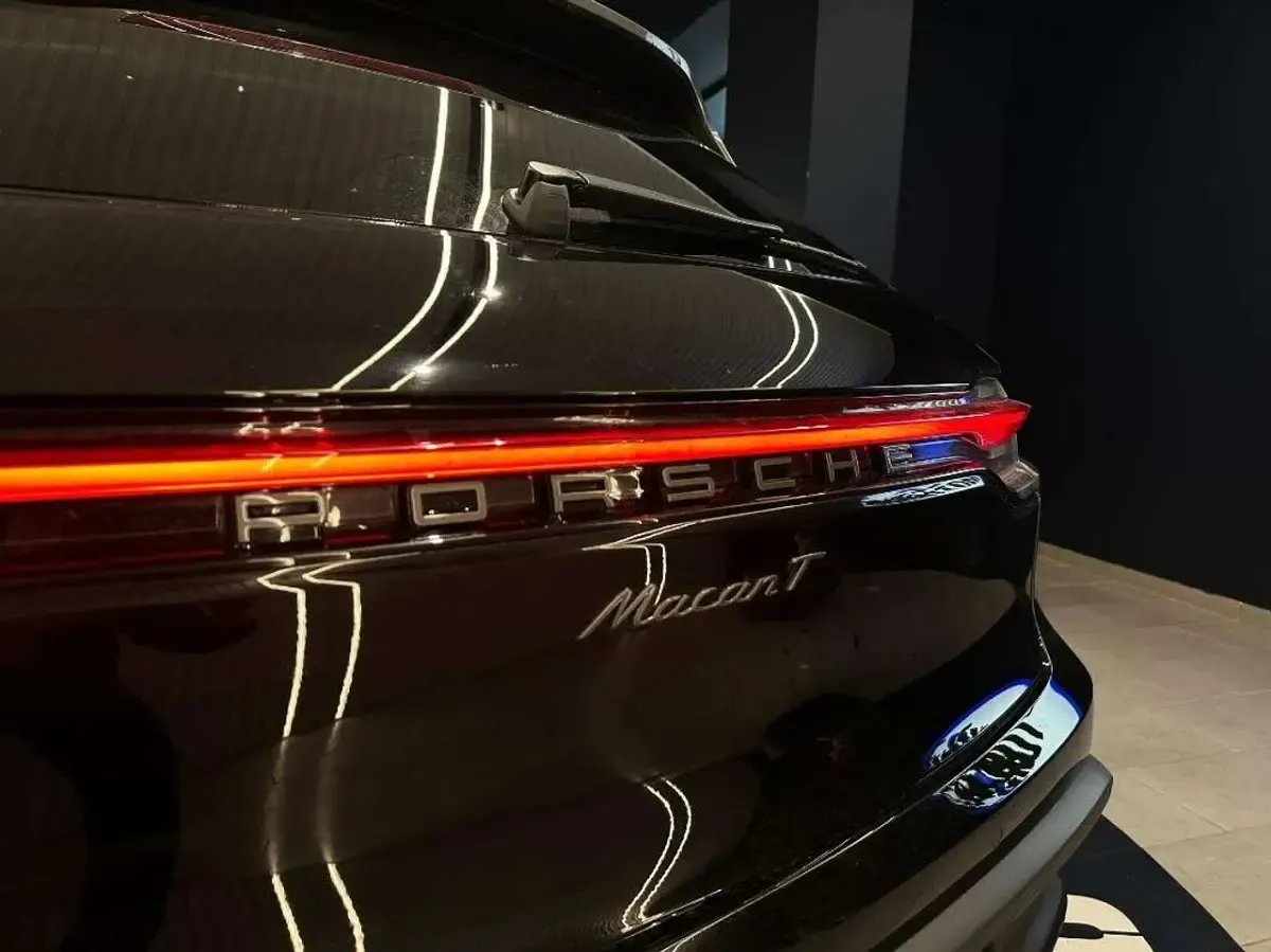 Usata Porsche Macan 265 CV (194 kW) 2024 Nero SUV