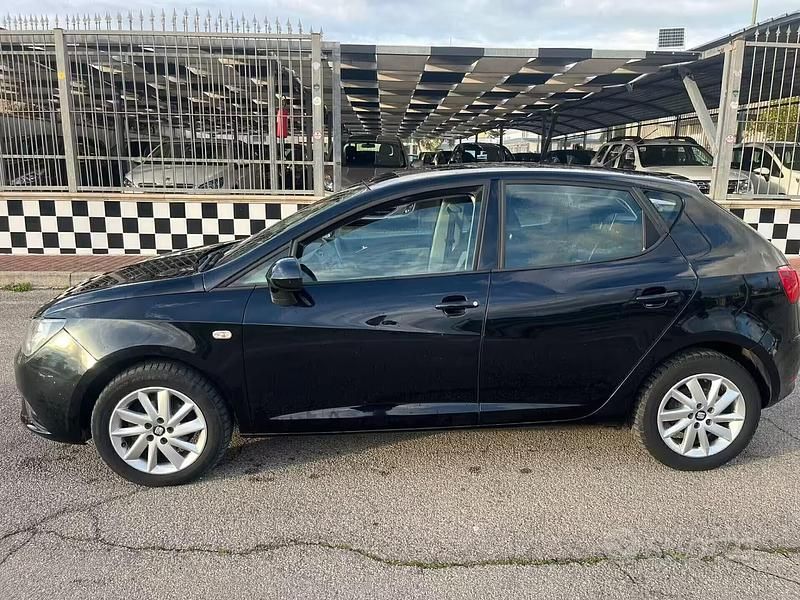 Usata Seat Ibiza Style 75 CV (55 kW) 2014 Nero Berlina