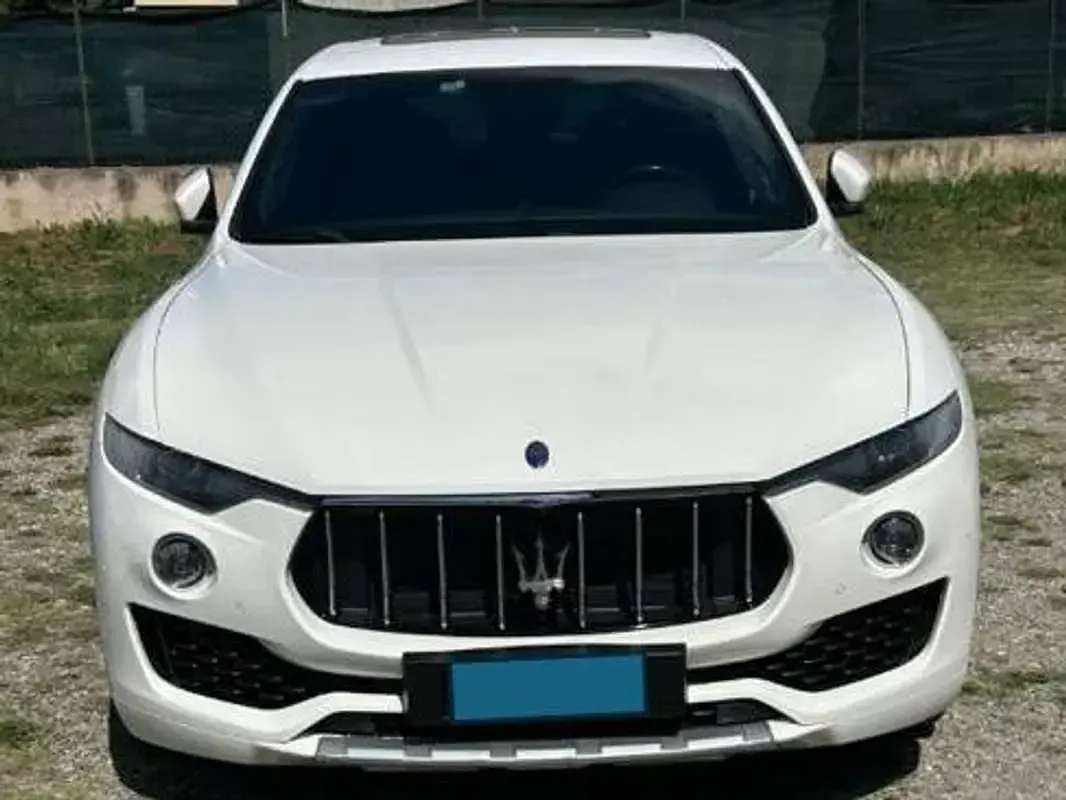 Usata Maserati Levante 275 CV (202 kW) 2017 Bianco SUV