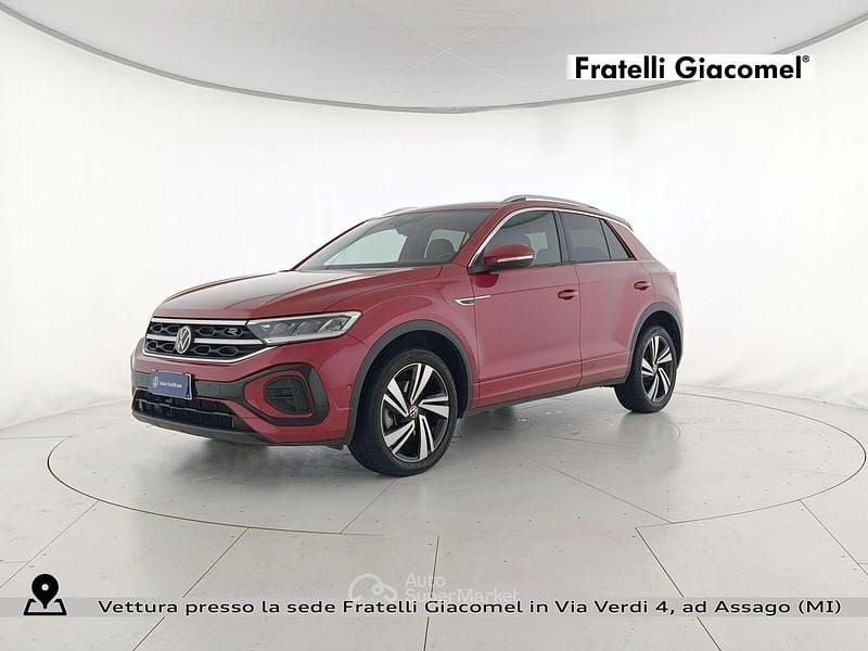 Kings red metallizzato Usata 2022 VW T-Roc R-line SUV | 24.900 € (Buon prezzo) - Immagine 1/4