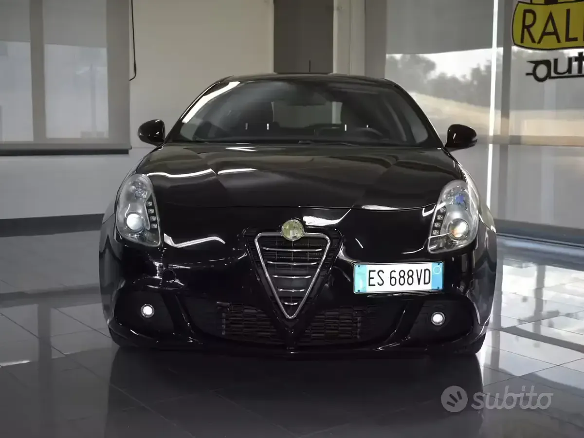 Gebraucht Alfa Romeo Giulietta Business 118 PS (86 kW) 2013 Schwarz Kleinwagen