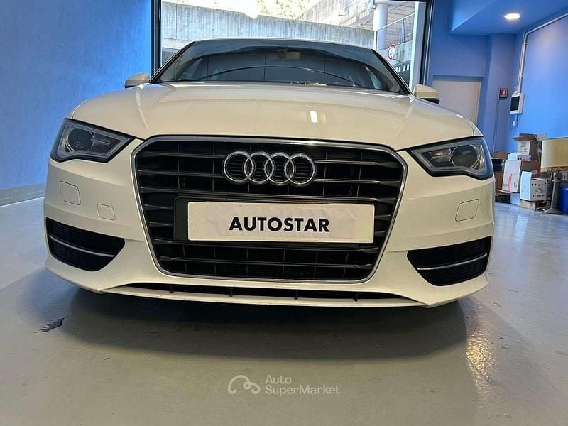 Usata Audi A3 Young 110 CV (80 kW) 2015 Bianco Berlina