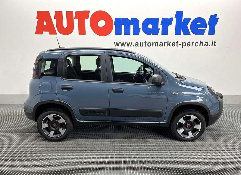 Usata Fiat Panda Cross Cross 86 CV (63 kW) 2021 Blu/azzurro Utilitaria
