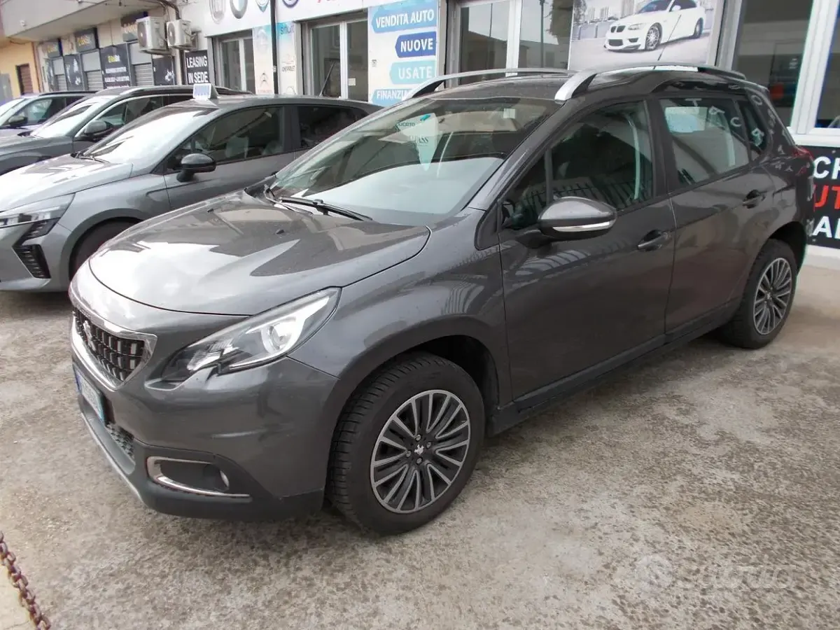 Usata Peugeot 2008 Allure 99 CV (72 kW) 2017 Grigio SUV