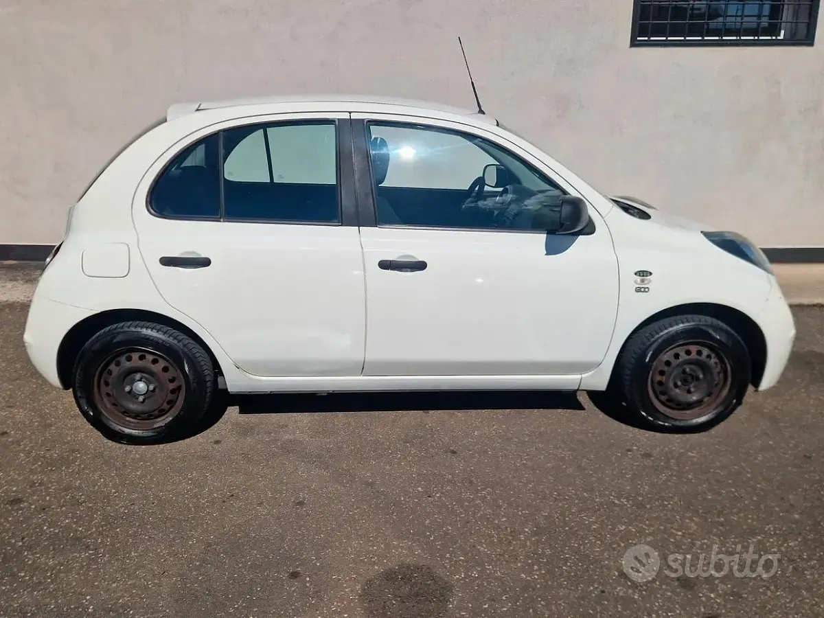 Usata Nissan Micra 78 CV (57 kW) 2010 Bianco Utilitaria
