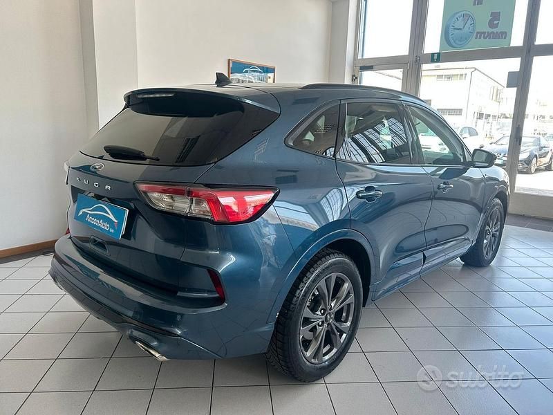 Usata Ford Kuga ST-Line 120 CV (88 kW) 2021 Blu SUV