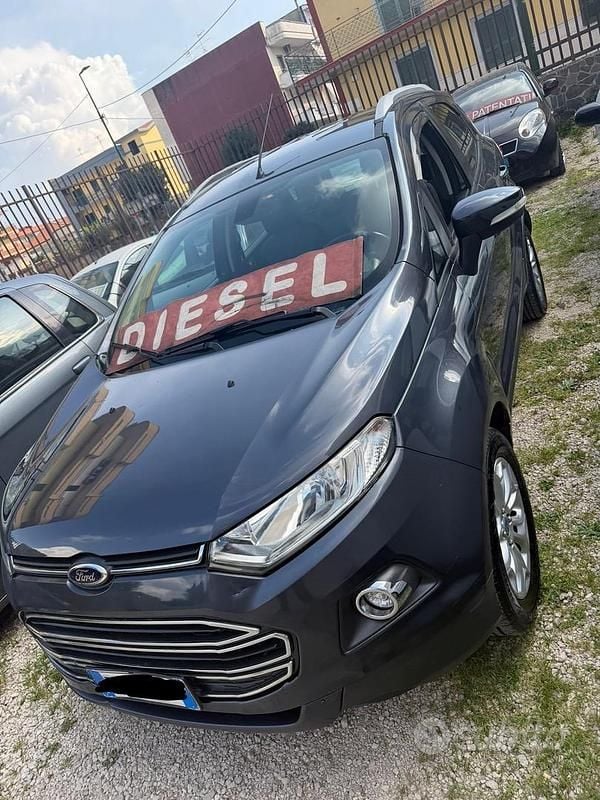Usata Ford Ecosport Titanium 90 CV (66 kW) 2015 Grigio SUV